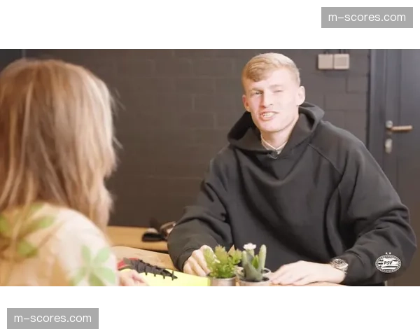 英超公布上季度财报，转播收入创新高但俱乐部总债务同步攀升